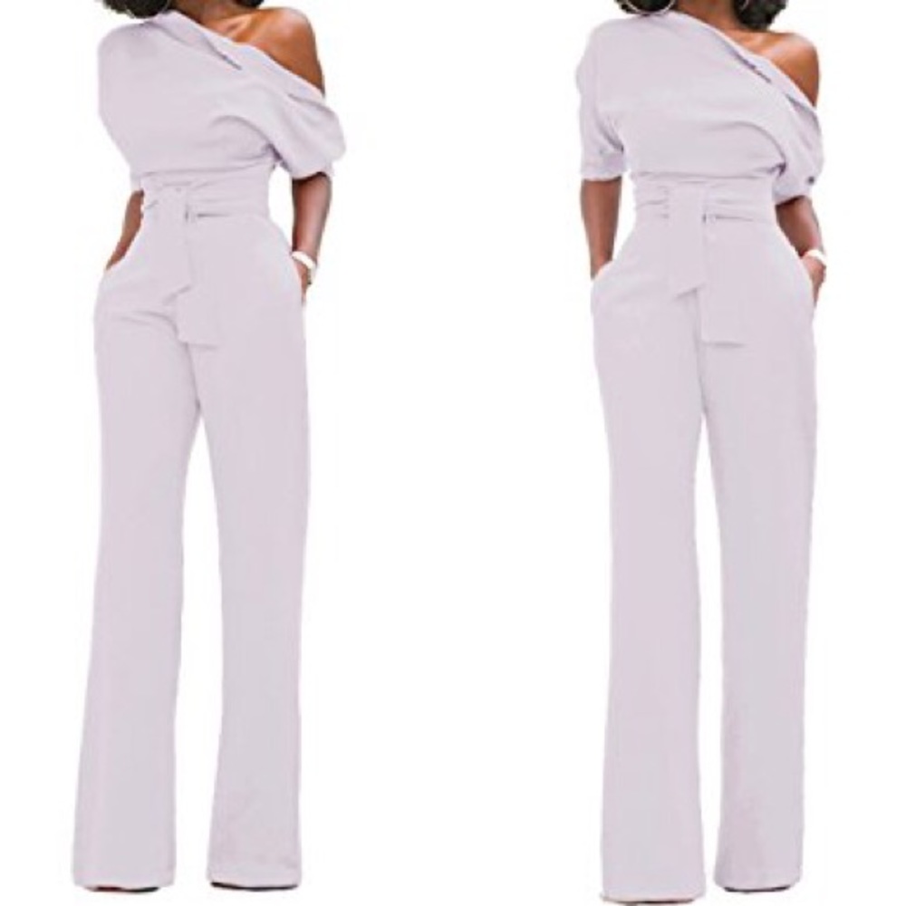 White off shoulder jumpsuit  NEW‼️❤️